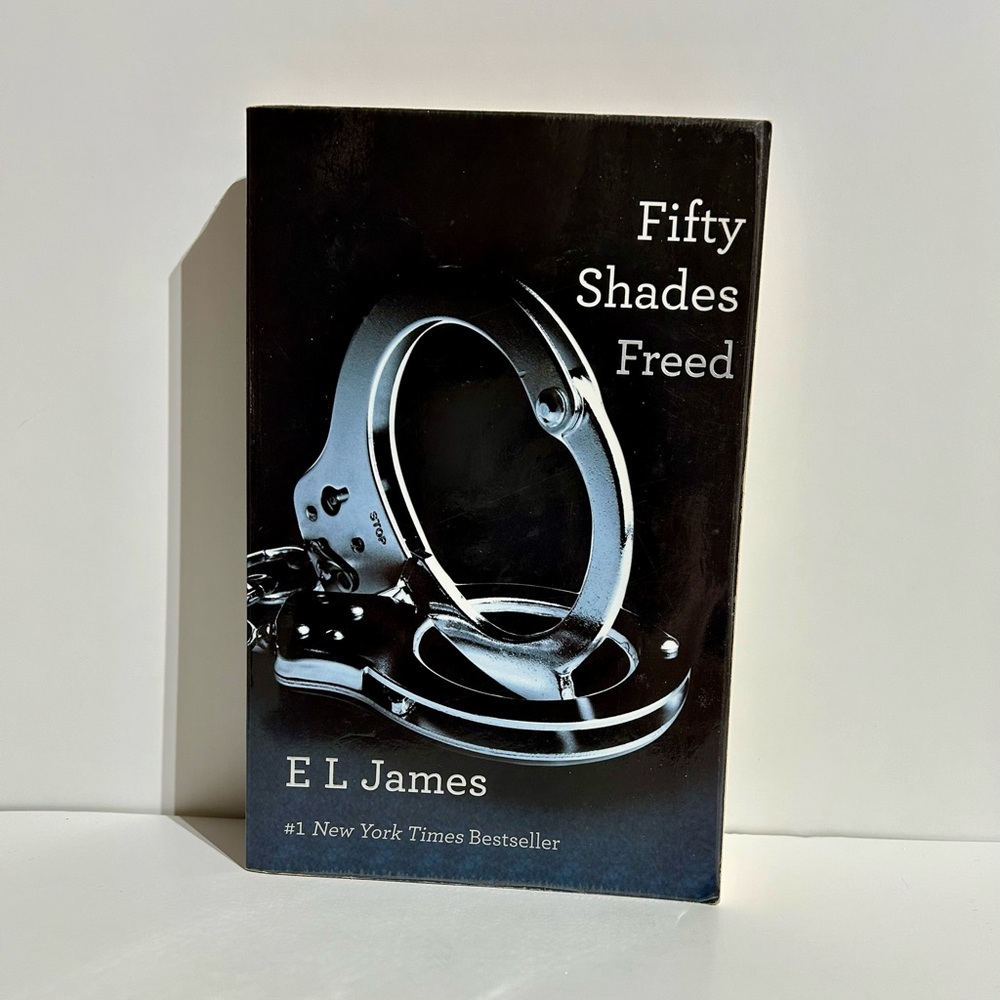 Fifty Shades Freed E.L. James Paperback Book 3 of 3 Trilogy Sexy Romance